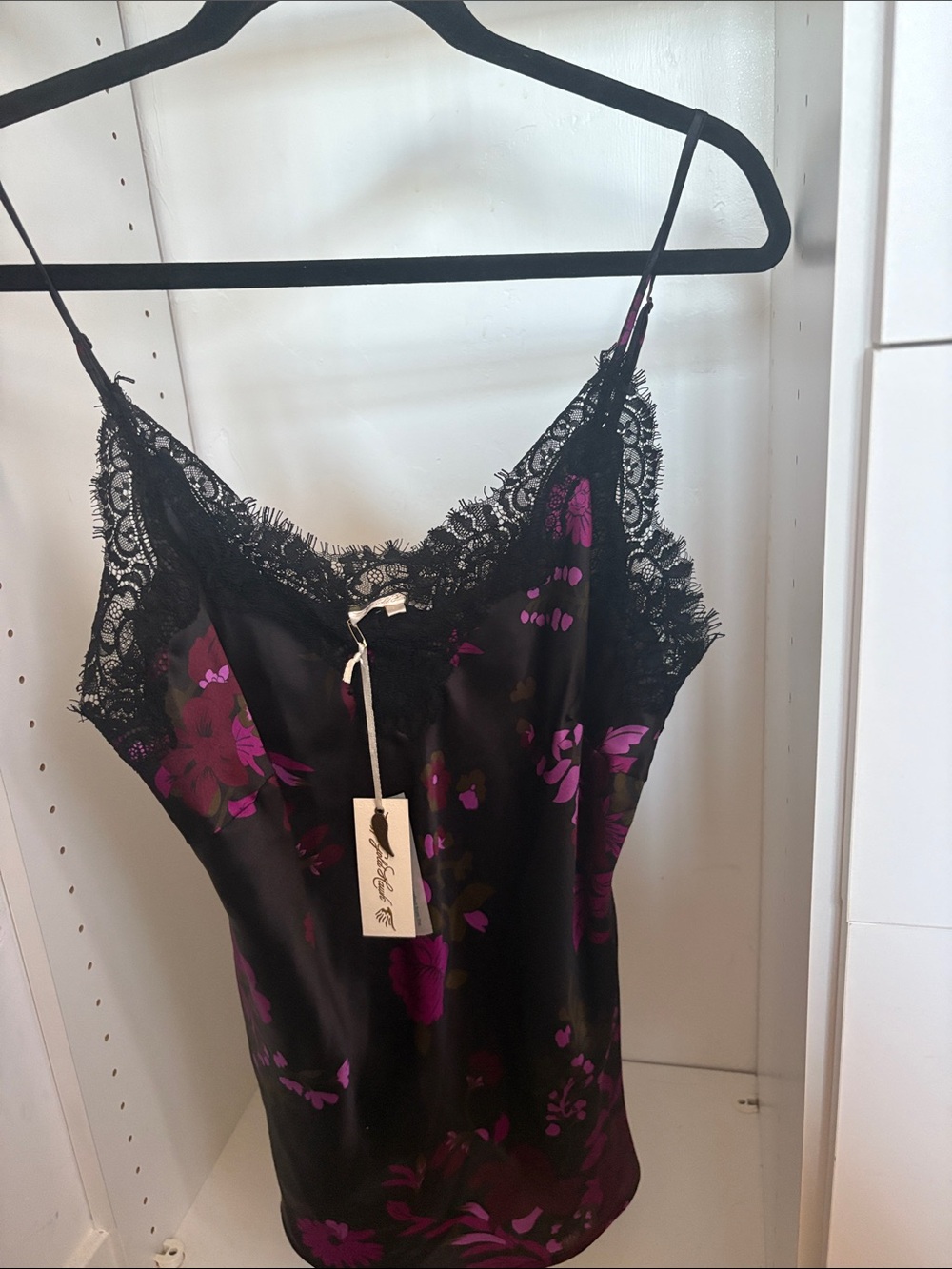 Gold Hawk Silk Lace Trim Floral Cami - Black & Purple
